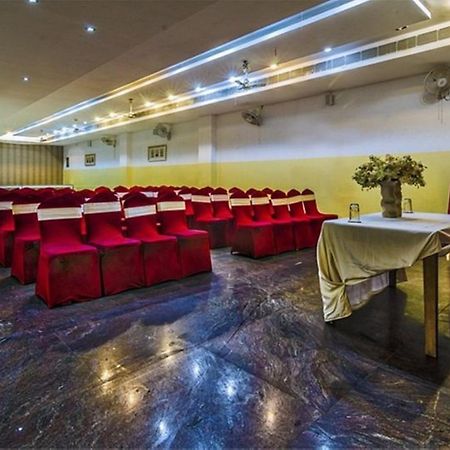 Hotel Akash Sarovar Purulia Buitenkant foto