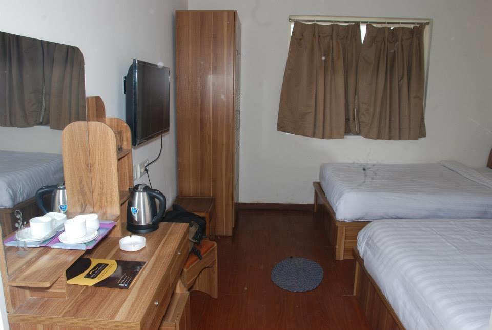 Hotel Akash Sarovar Purulia Buitenkant foto