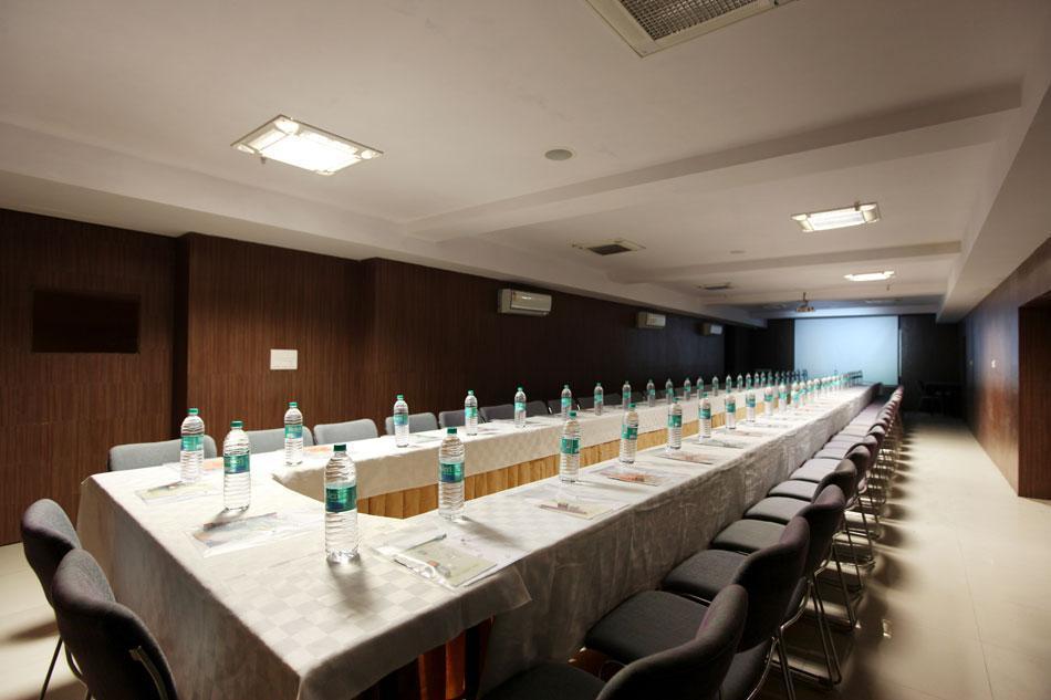 Hotel Akash Sarovar Purulia Buitenkant foto